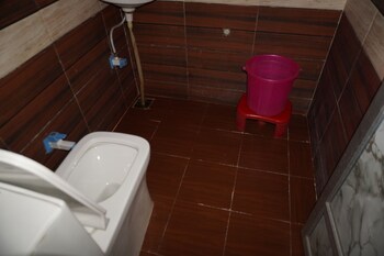 hotel radha raman and restaurant