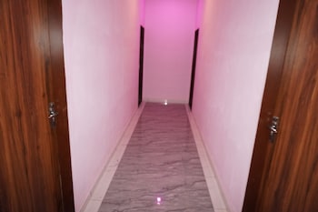 hotel radha raman and restaurant