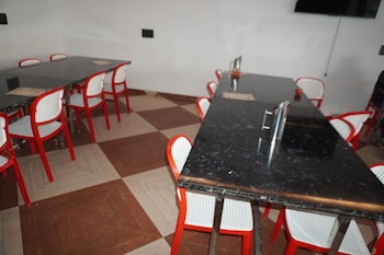 hotel radha raman and restaurant