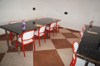 hotel radha raman and restaurant