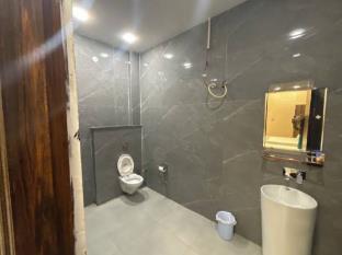 hotel kr near golden temple