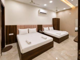 hotel kr near golden temple