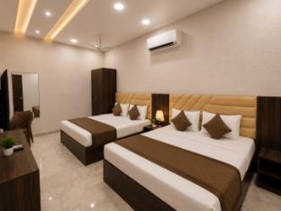 hotel kr near golden temple
