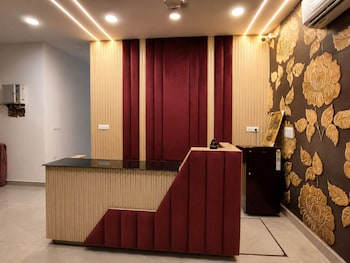 hotel kr near golden temple