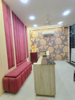 hotel kr near golden temple