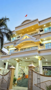 Hotel Shree Inn Uttarakhand,,3 star
