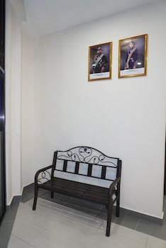 Hotel Shlyo - Taman Nusantara Prima,,2 star