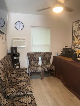 Howard Johnson By Wyndham Hillsboro Tx,,2 star
