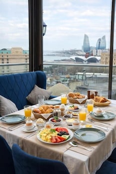 Moonlight Hotel & Restaurant,,3 star