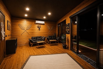 City Bungalow Hotel,,0 star
