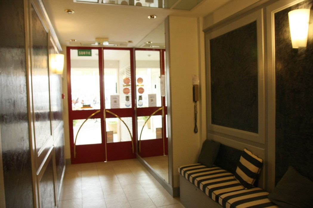hotel du port