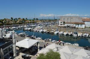 hotel du port