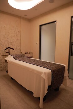 hotel express inn heritage