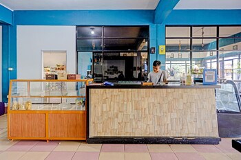 Hotel O Near Rsud Embung Fatimah Formerl,,3 star