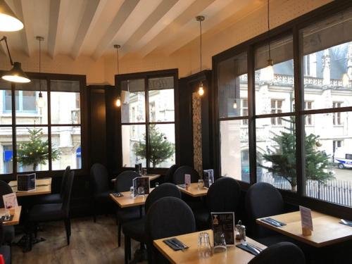 hotel bar brasserie les inities