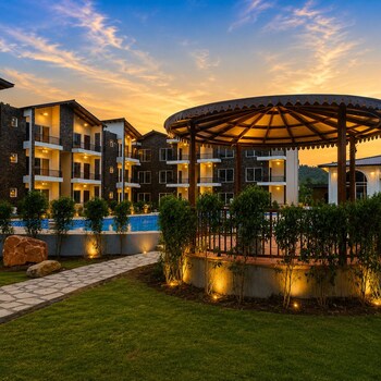 the jungle trail corbett resort and spa