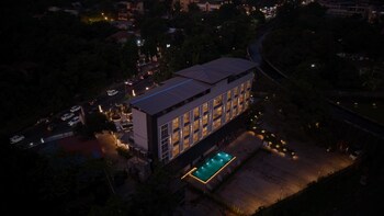 basilica resort loanvala