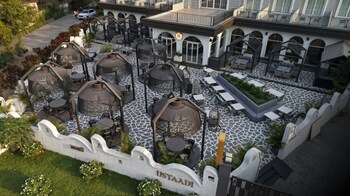 basilica resort loanvala