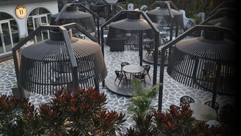 basilica resort loanvala