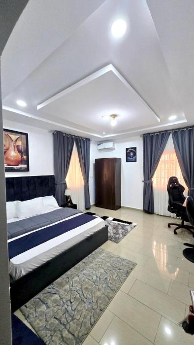 urban gated city suites