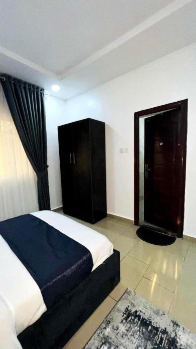 urban gated city suites