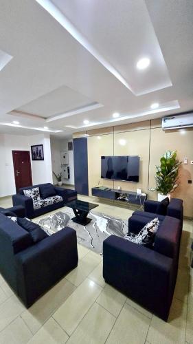 urban gated city suites