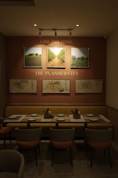 hotel modern sarai