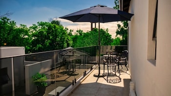 regent heights hotel