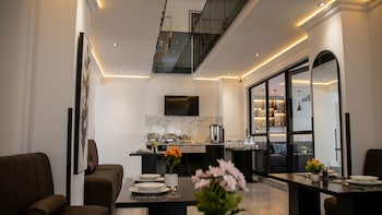 Regent Heights Hotel,,3 star