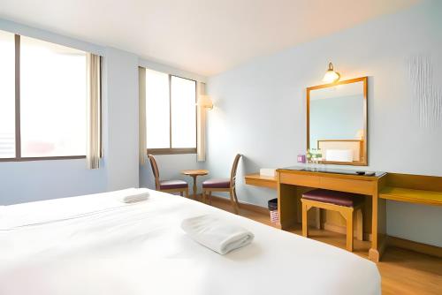 wish inn chidlom