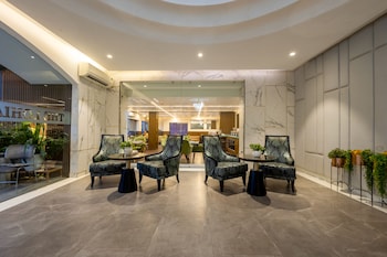 the lohias premium delhi igi airport