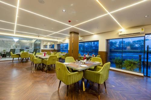 the lohias premium delhi igi airport