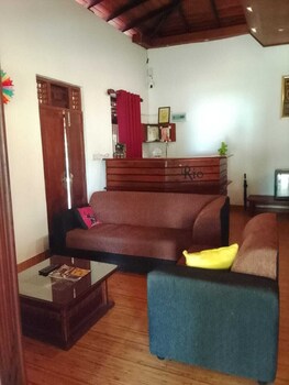 rio lake hotel sigiriya