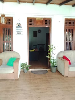 Rio Lake Hotel Sigiriya,,3 star