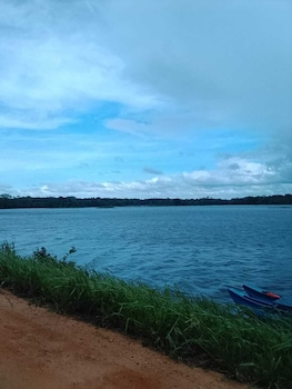 rio lake hotel sigiriya