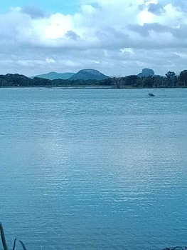 rio lake hotel sigiriya