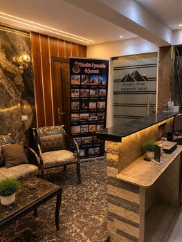 anubis pyramids view inn