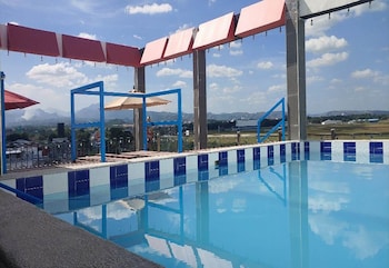 sunday sky hotel in korean town angeles near clark international airport