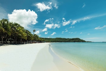 m signature boutique hotel and villas beachfront phu quoc