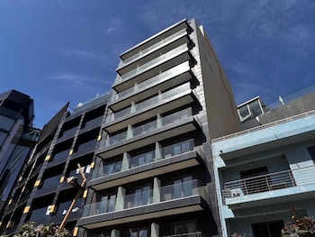 zyra hotel st julians