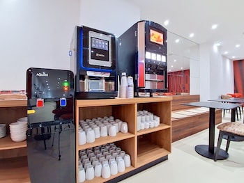 zyra hotel st julians