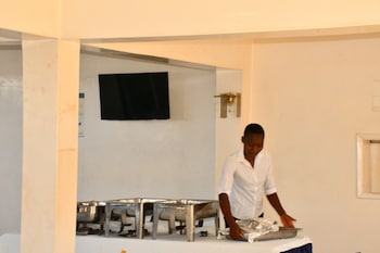 Hotel Tausi,,3 star