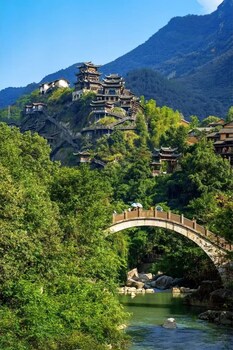 wangxian valley scenic area chunxiang