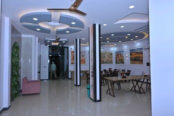 pks hotel and family restaurant