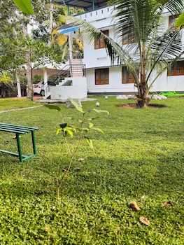 villa lemon garden