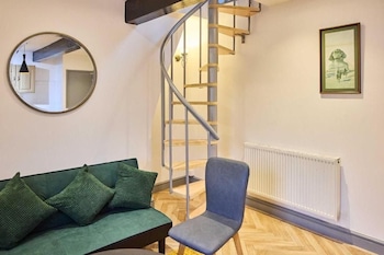 Apartment Sleeps 8 With Wifi,,4 star