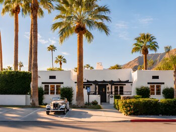 gloria palm springs