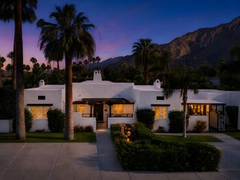 gloria palm springs