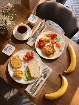 Old Money Boutique Hotel,,3 star