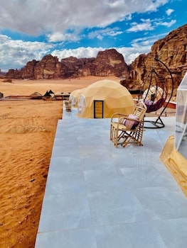 lavra luxury camp